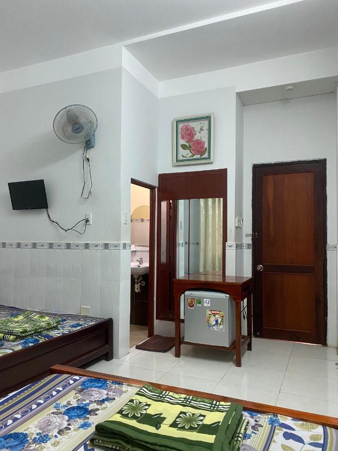 Nha Nghi Nam Phuong Bed & Breakfast Ha Tien Bagian luar foto