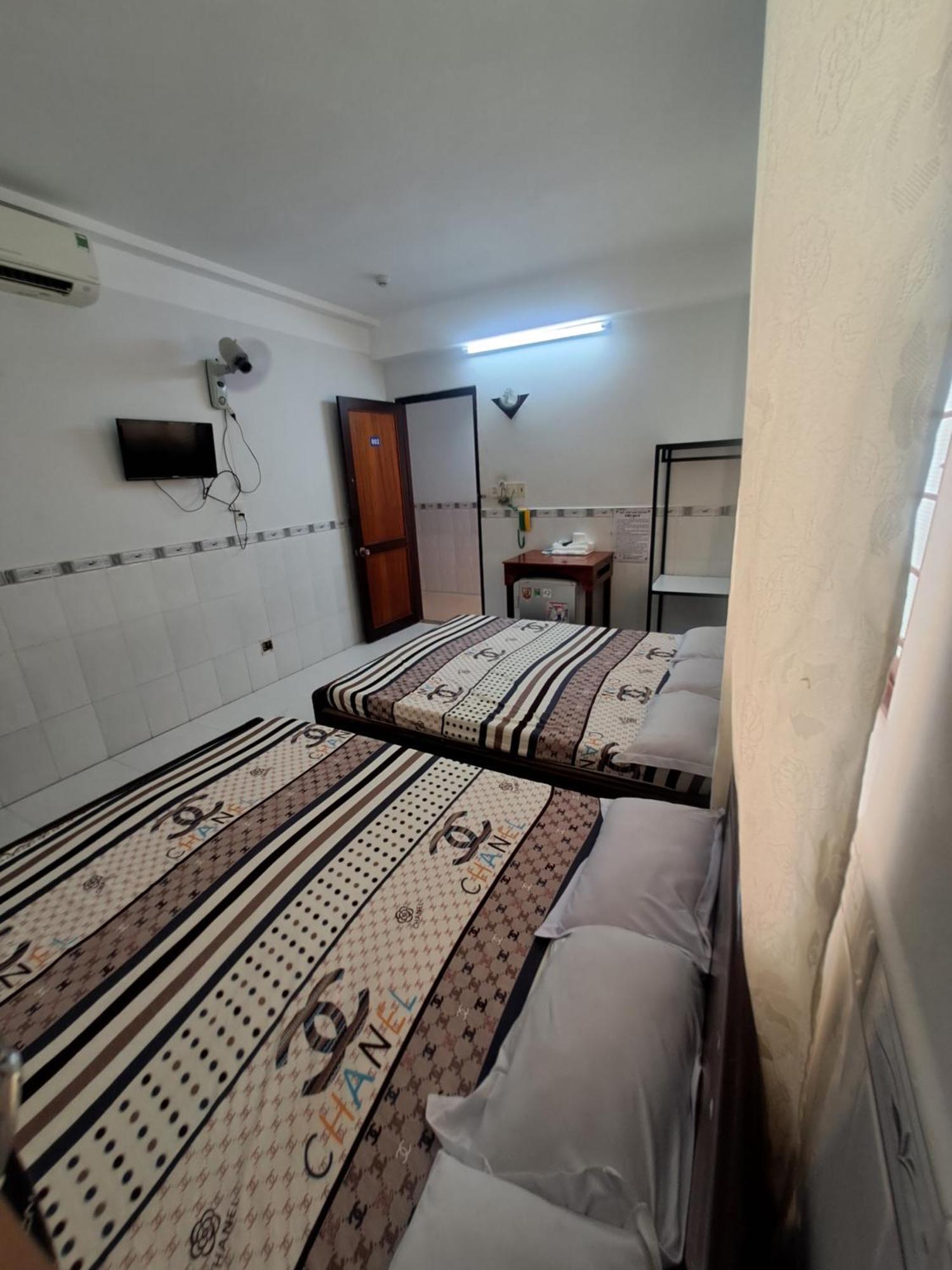 Nha Nghi Nam Phuong Bed & Breakfast Ha Tien Bagian luar foto